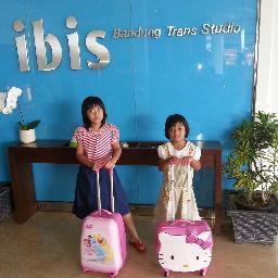 Grosir dan eceran tas sekolah, tas trolley dan tas telur anak termurah se Indonesia. 

081111 3 2345 PIN BB 2AE322EA