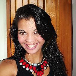 (OFICIAL)  Izabela Torres, Casada, Evangélica e Pernambucana.