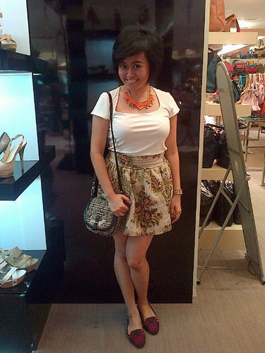 glammanda's profile picture. Musics are my passion, piano-ing is my hobby, teaching is my dream :)