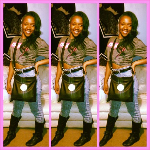 im a prophetess. rebel leader in the upcoming rebellion. DIRT UP NATION and BAMN LIFE ENT iz who i rep. kill every1. leave no1 