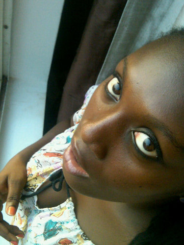 Iam_Beverly12's profile picture. Honesty...truthfulness.....repect...most important...be yourself ...#smiley