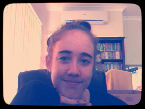 Hello my name is Kayla, I love one direction, Justin Bieber, @sunset band, Cody simpson and WAT