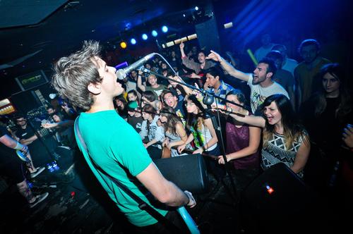 Bajo y voz en @puk2band