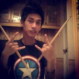 I played drums and i love ROCK..