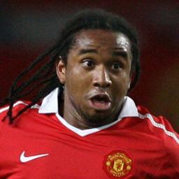 Hi, I am Anderson. I am the greatest player ever to live. I play for Man United wearing the jersey number 8. Love me? Hit that follow button right now! (parody)