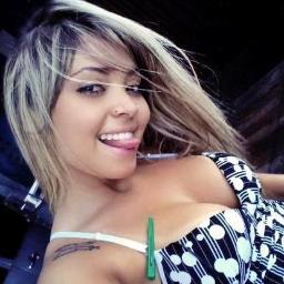 Não é que eu não goste de você. Apenas, minha conduta pessoal não se compatibiliza com vossa pessoa.