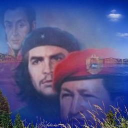 Yelebule's profile picture. MITO: Chávez dividió al país. VERDAD: Chávez acabó con el monólogo de la oligarquía y le dio voz y poder al pueblo.
https://t.co/I7g9NXsgvR