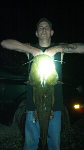 redneck9166's profile picture. my name is ethan i like hunting , fishing , im a volunteer fire fighter live life full throttle