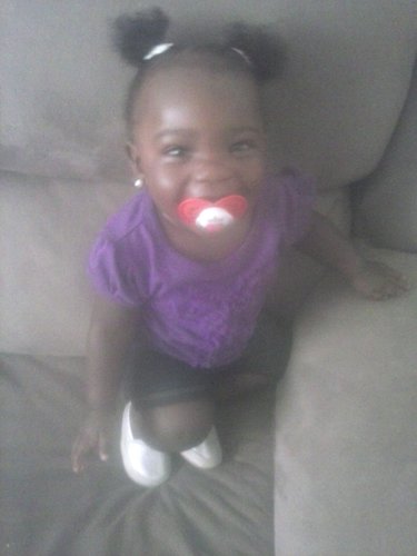 I'm 23 years of age and i have a 7 month old beautiful daughter by the name of harmonii....I'm in love with Chavis Davis...her dadii