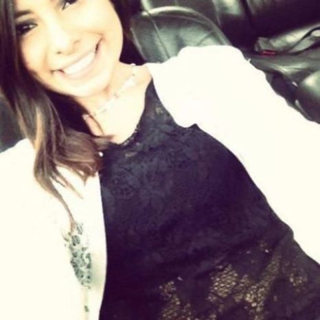 86moorea_em_221's profile picture. 