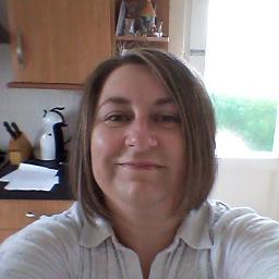 Married to Steven , two children, Beth 5 is autistic, Jack 11 has aspergers. Quartz my daughters assistance dog. I'm director of Alex Reids OFFICIAL WEBSITE