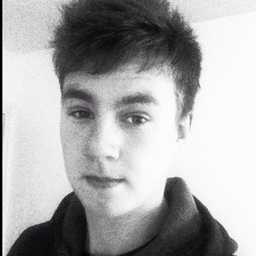 Rob is the moodiest person that you will ever meet but also the funniest so follow him okay? ok - @B0ring_Tw4t