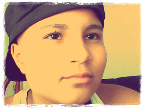 Amo Minha Familia, Gosto Muito de Pizza..Amo Rap..Naum sou perfeita.. Sou irritante,Bobah,Retardada, Mais Sou Sincera..