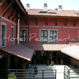 Un hotel con mucho encanto y trato familiar en Benia de Onís (Asturias), pegado a una de las zonas más maravillosas de España.