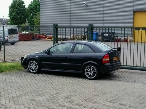19 Jaar. machinebouwer. single.