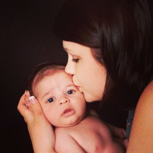 MissMommy24's profile picture. I never knew how much love my heart could hold until someone called me mommy. ❤ Follow me in instagram @missmommy24