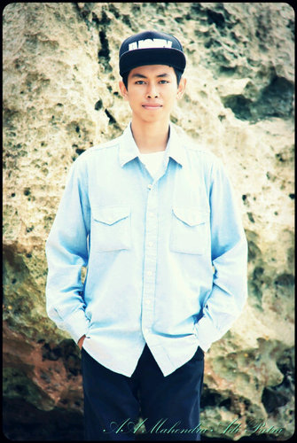 instagaram @bolnart , fb : Moriens cloth !!! love @nana_cantikha   . path ~ gunk bolu !!
