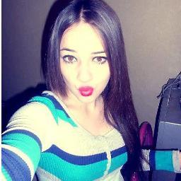 Amante de la vida, soñadora, amo a mi novio Jonathan y compositora de palabras magicas! sigueme!
