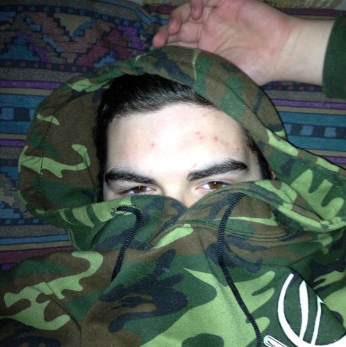 sharkseyes666's profile picture. Emily. Animals. Fuck you.