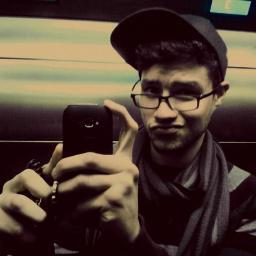 Estudiante de #ADE en la #URV // #Marketing, #Comunicación y #SocialMedia // #HUNGRY & #FOOLISH