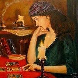 El viaje a través de las cartas del Tarot es básicamente un viaje a nuestra propia profundidad
