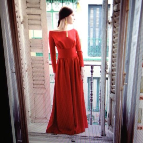 Contemporary Artisan in luxury fashion & jewelry