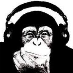 Ex-téléphage compulsif, toujours accro aux séries, au net, à la musique et à l'UI-UX design. Bref je suis la somme de mes addictions.