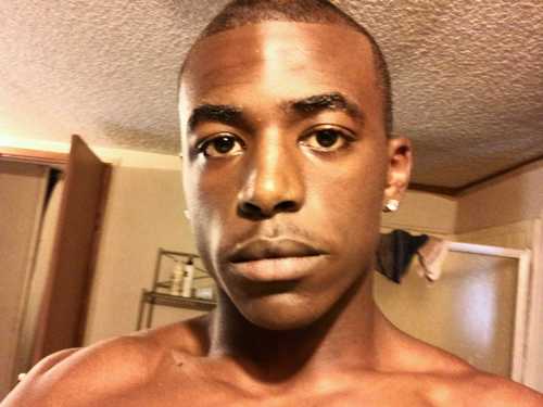 im 18. from denmark sc. my bday is jan.27 95. i like 2 lift weights. play http://t.co/7Yn7o3nGnW basketball. i luv weed. an i dnt do no talking.straight action
