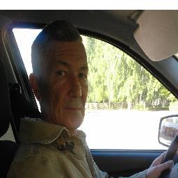 Создаю свой сайт, пенсионер,отличный семьянин и прочее, и прочее...