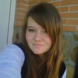 Una chica de armas tomar, dispuesta a enfrentarse a todos los obstaculos que se interpongan.