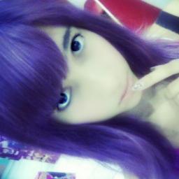 ♪ Olá papai, olá mamãe Eu sou sua ch ch ch ch ch Cherry Bomb Olá mundo, sou sua garota selvagem Eu sou sua ch ch ch ch ch Cherry Bomb ♫