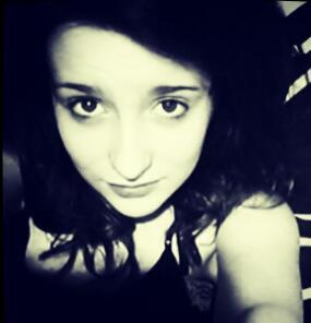 • 14 YEARS OLD • BRITISH • IN LOVE WITH MANY THINGS... • ⓕⓞⓛⓛⓞⓦ ⓜⓔ