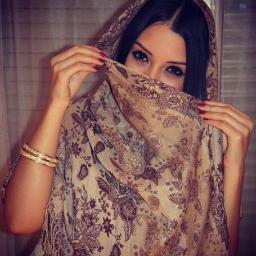 No vulgarity, only beauty.