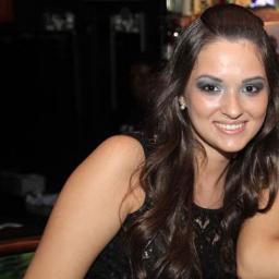 'Basta-me um pequeno gesto, feito de longe e de leve, para que venhas comigo e eu para sempre te leve' Cecília Meireles
