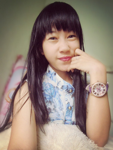 kind and good :) ... just follow,follback and mention you will be know me