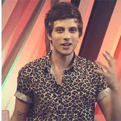 Pode até ser platônico , mas é real. Pode não ser o maior , mais será eterno . Seja o que for , é amor , é imenso , e é por vocês @ChayLeao & @melfronckowiak