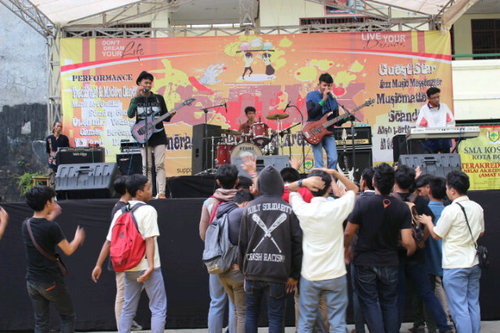 20122012 | From Raintowny for dancing together forever! | Our genre is SKA