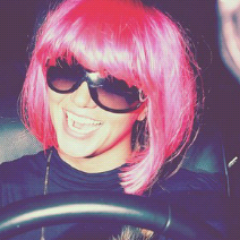 I got the eye of the tiger, the fighter, dancing through the fire... ♪                                            Looove my sweet princess @BritneySpears.