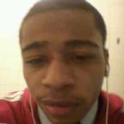 Truoblivion's profile picture. My bio should say something like my name is omar and whatnot but honestly 160 characters is not enough.