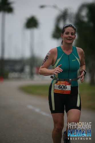 Mom of 3 awesome boys!  Wife to amazing @torsolargo!  Weekend triathlete and runner!  AND I love being a dentist!
