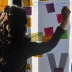 Strategist. Integrate business design and human understanding. Abstract thinker, music lover, nature digger.