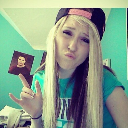 Alejandrab56's profile picture. Amo a @reallouisandre @matthunter @soytuvalentino