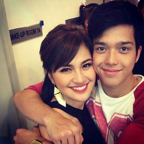 Stay adik and desperate! JuliElmo solid supporters!