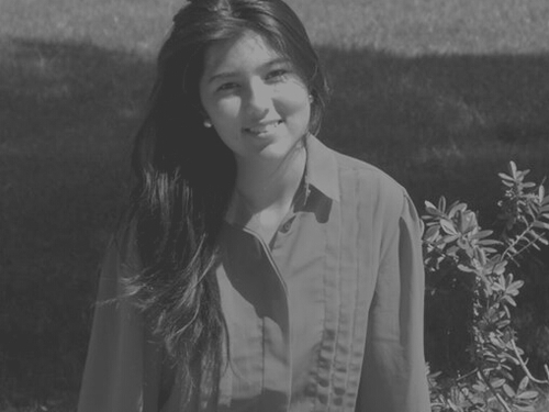 Chilena. Entusiasta, soñadora y orgullosa. Agradecida de todo lo vivido a mis cortos 16 años. Dicen que soy un poco enojona...dicen.