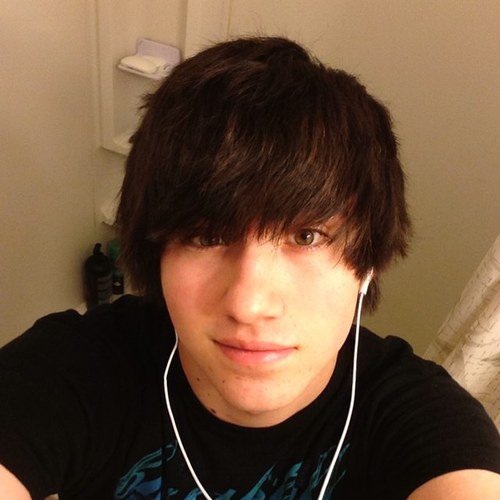 My Chem Romance since 06. SleepWsirens. Asking Alex. Secondhand Serenade. Of Mice&men. +100's more ^(; . I follow if your cool. Freaks4Life. Random funny guy.