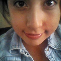 La vida es demasiado corta como para querer a quien te hiere y herir a quien te quiere. ♥