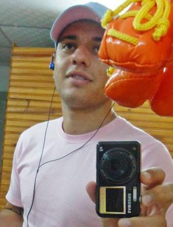 #Ser feliz HOJE sempre faz valer a pena qualquer amanhã.#