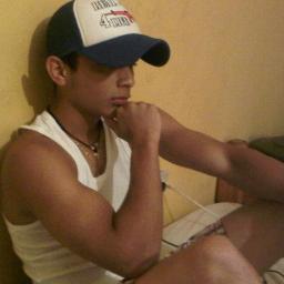 AndryGonzalez20's profile picture. El amor es cuestión de hechos y no de palabras.