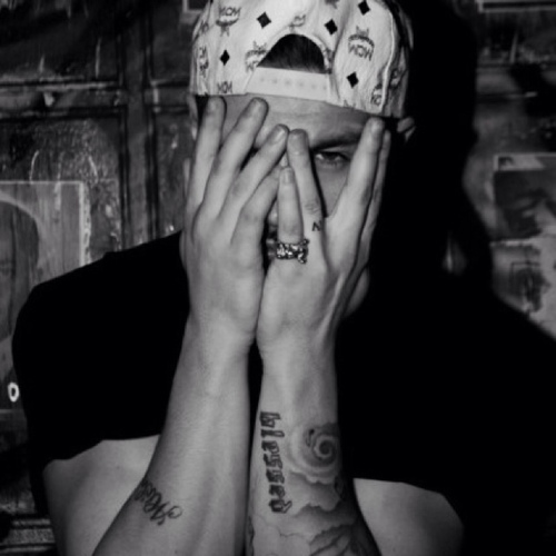 LoveChrisOG's profile picture. Romantic Street Guy.