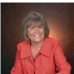 A Bay Area real estate veteran with over 2 decades of experience, I am the Manager of Coldwell Banker Northern California’s Redwood City-San Carlos office.